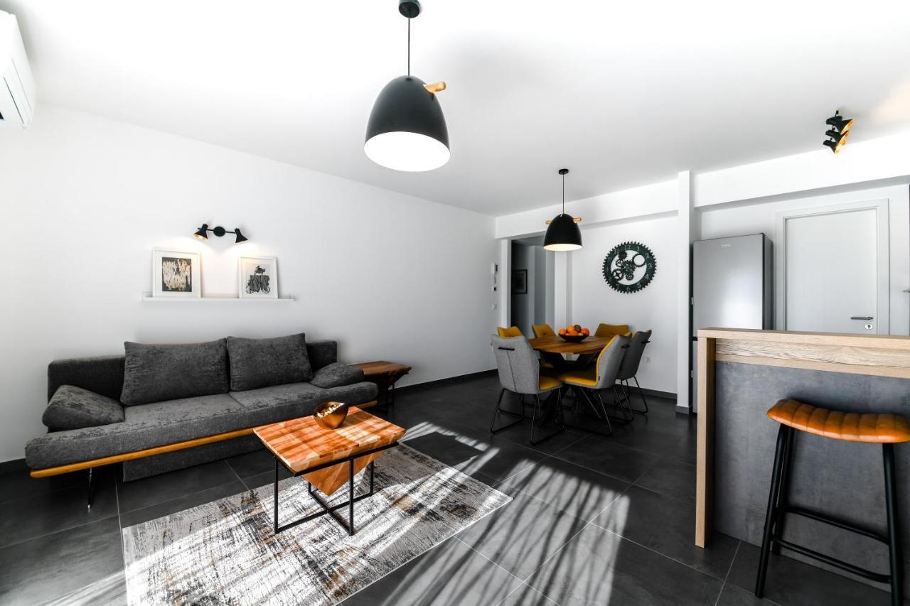 Spacious Apartment Nero With Free Parking Zadar Exterior foto